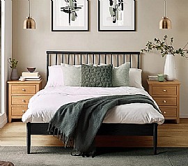 Belton Black Oak Spindle Bed